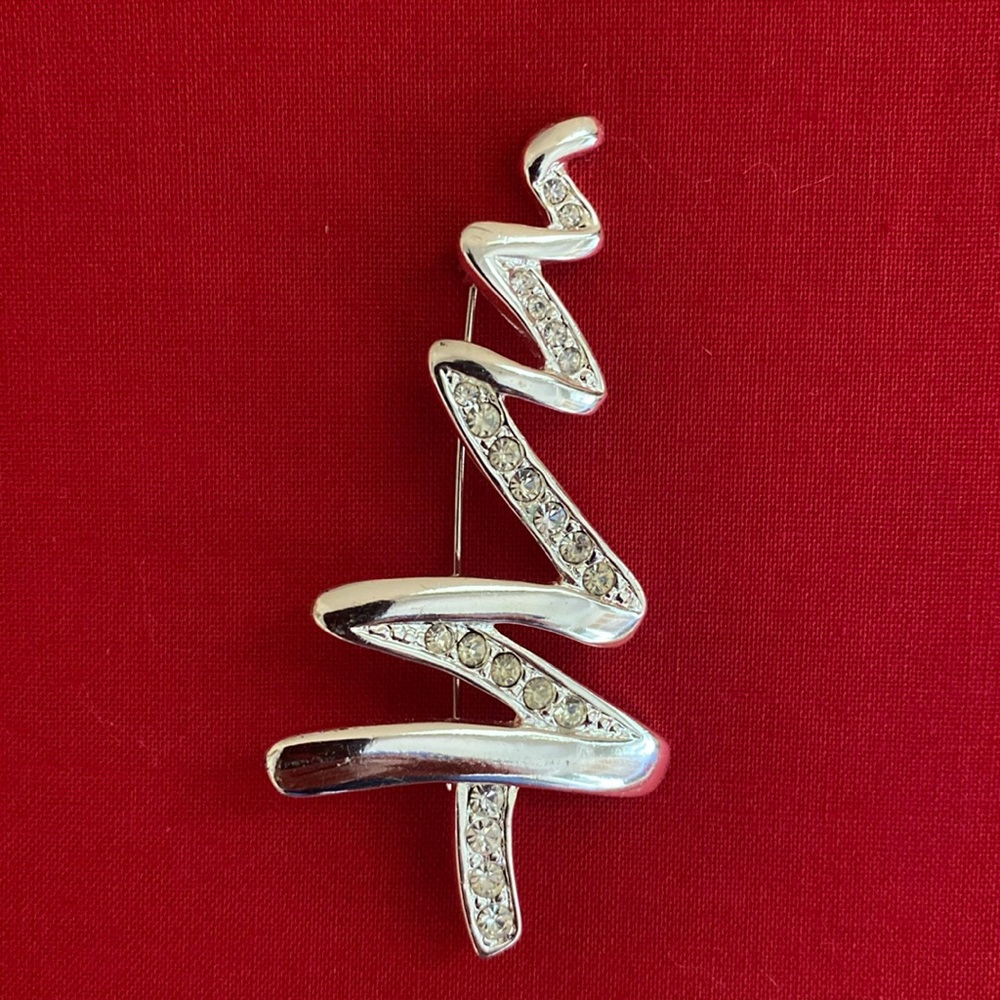 Vintage Holiday Tree Pin/Brooch, Silver Tone w/Clear Rhinestones